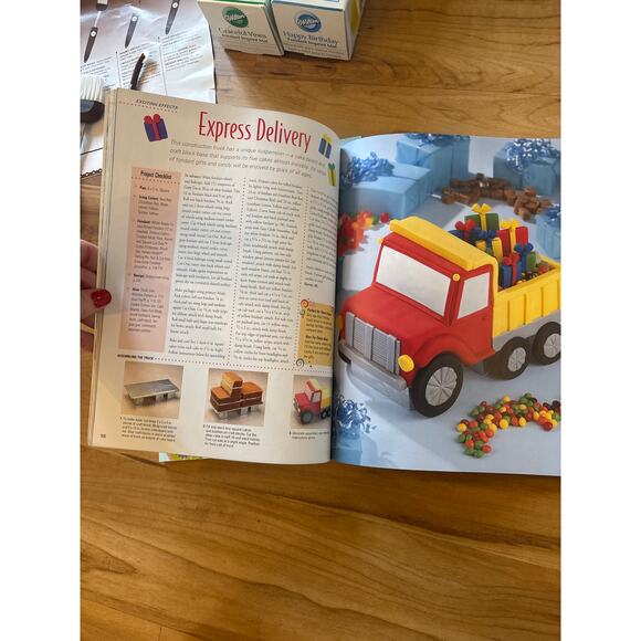 Fondant Cake Decorating Lot Emboss Cut Press Books - Picture 7 of 10